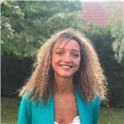 Prof particulier donne des cours de yoga à tous les niveaux